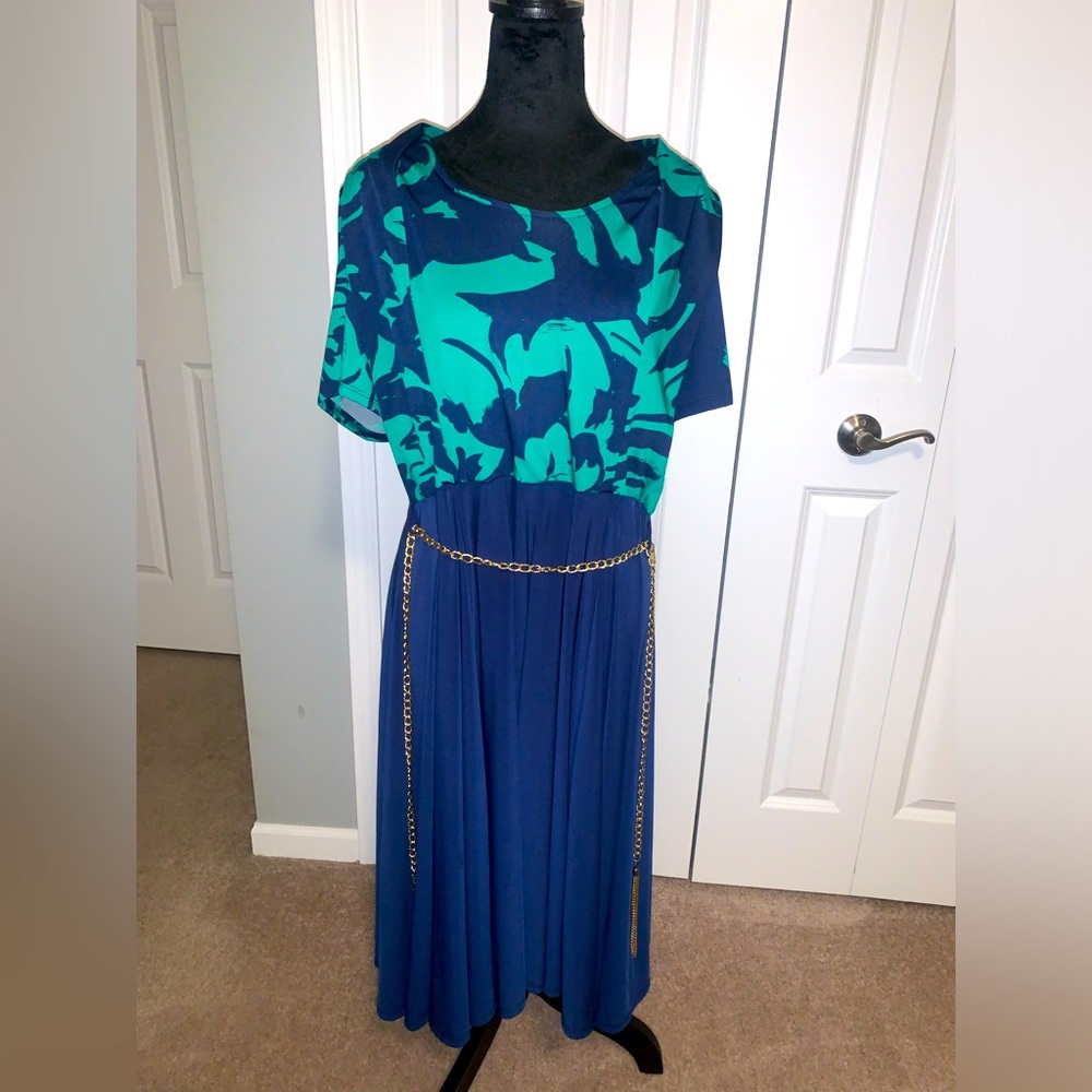 Nina Piu Midi w/Gold chain belt